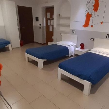 L'Archetto Hostel Cremona Luaran gambar
