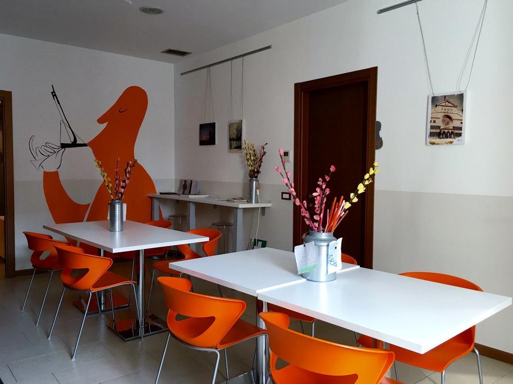 L'Archetto Hostel Cremona Luaran gambar