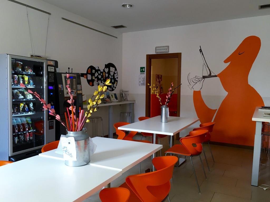 L'Archetto Hostel Cremona Luaran gambar