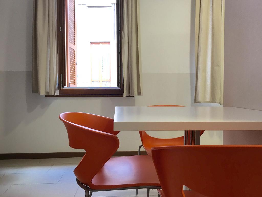 L'Archetto Hostel Cremona Luaran gambar