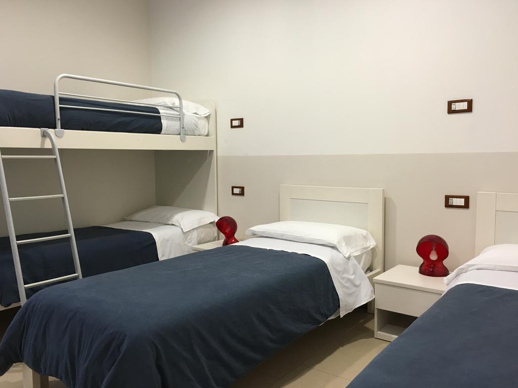 L'Archetto Hostel Cremona Luaran gambar