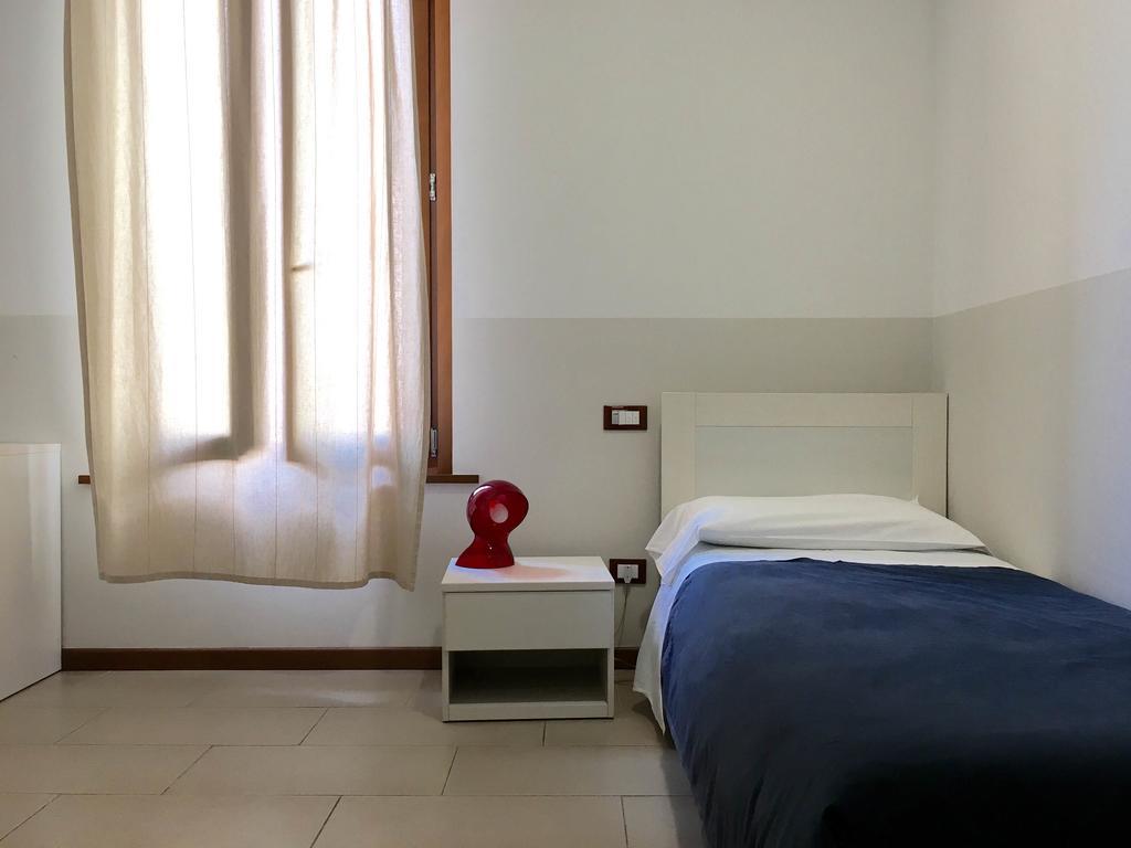 L'Archetto Hostel Cremona Luaran gambar