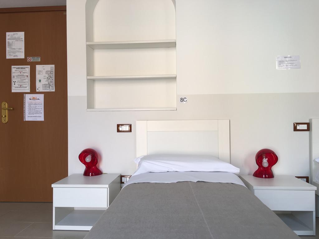 L'Archetto Hostel Cremona Luaran gambar