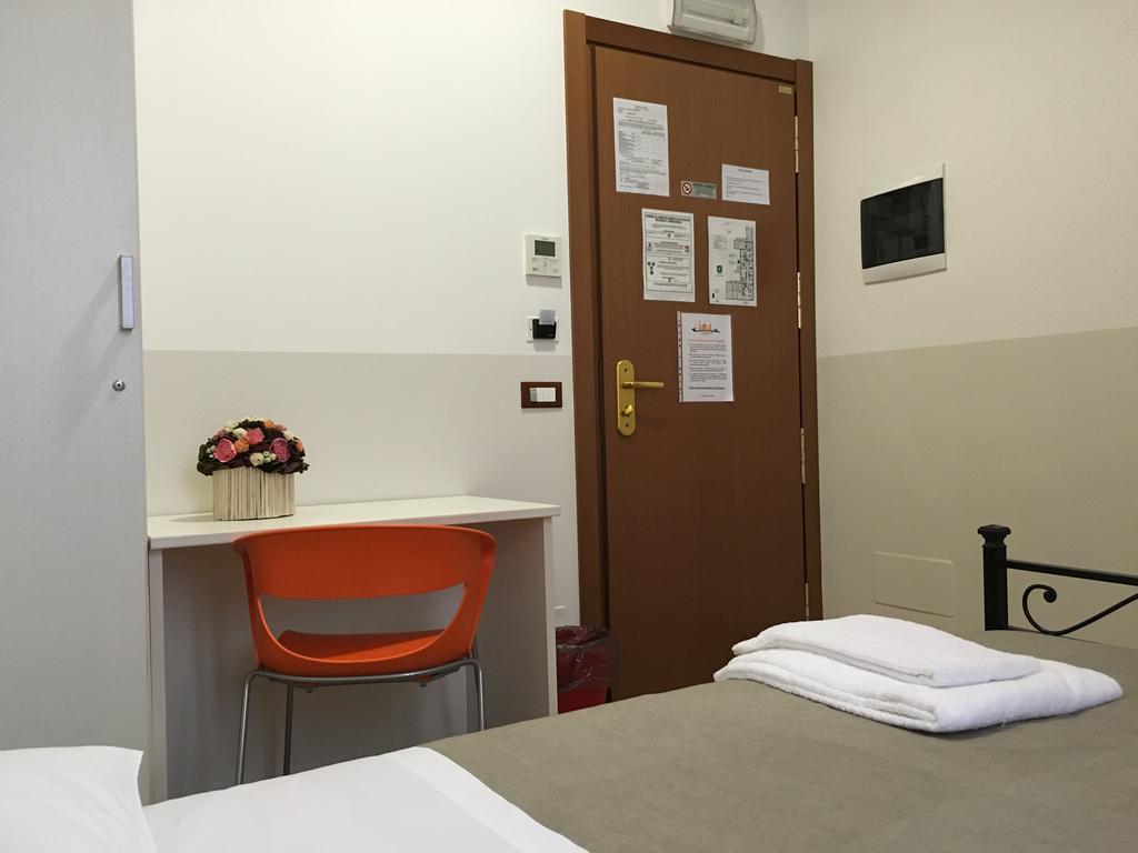 L'Archetto Hostel Cremona Luaran gambar